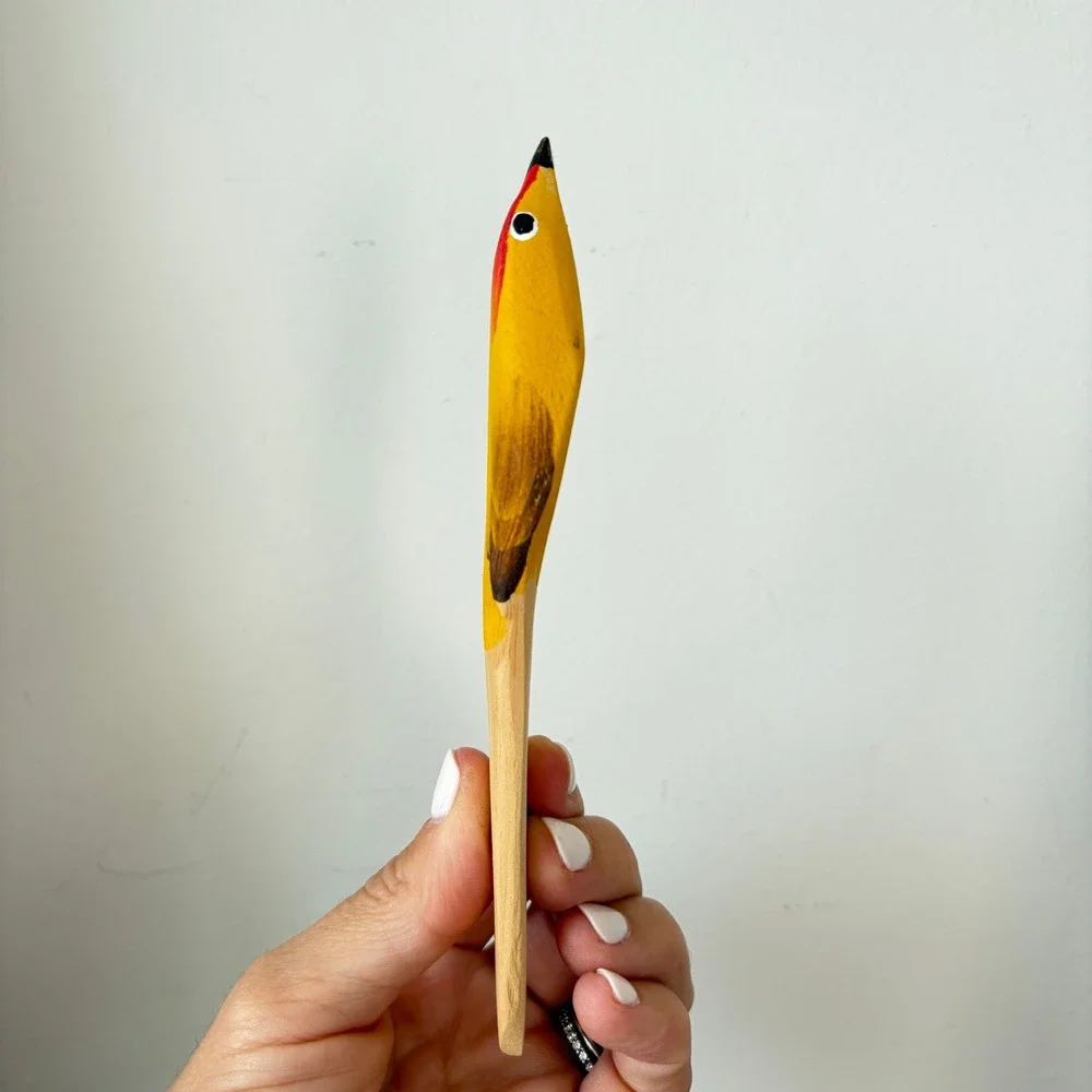 Vintage Hand Painted Wooden Bird Butter Knives Parrot Folk Art Spreaders Set 2